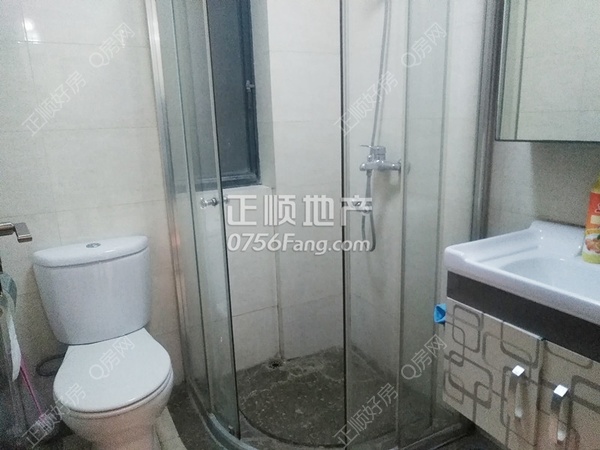 卫生间.jpg