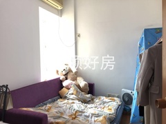 次卧 