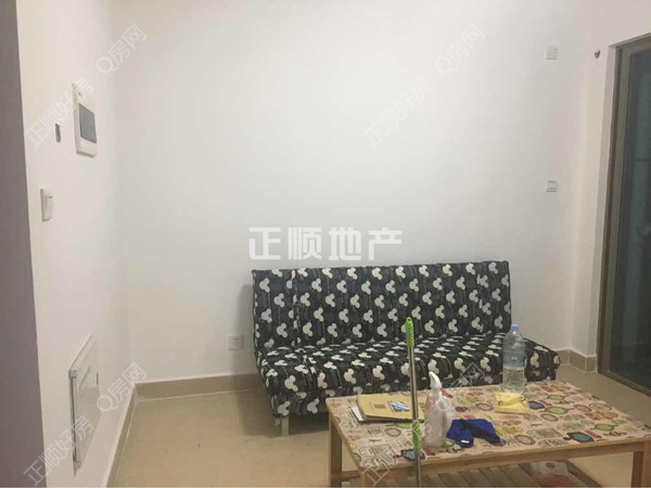 客厅