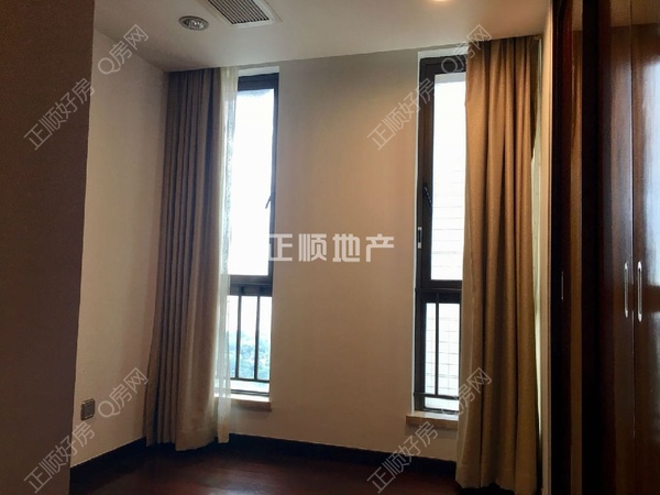 衣帽间