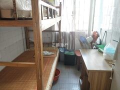 小房间