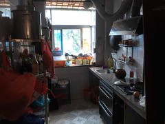 house_img