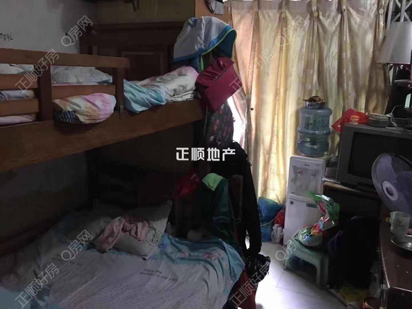次卧