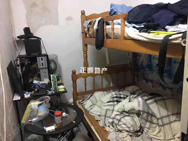 次卧