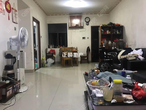 客厅