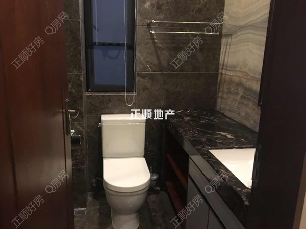 次卧