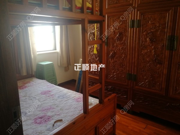 次卧