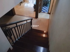 楼梯.jpg