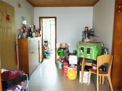 house_img