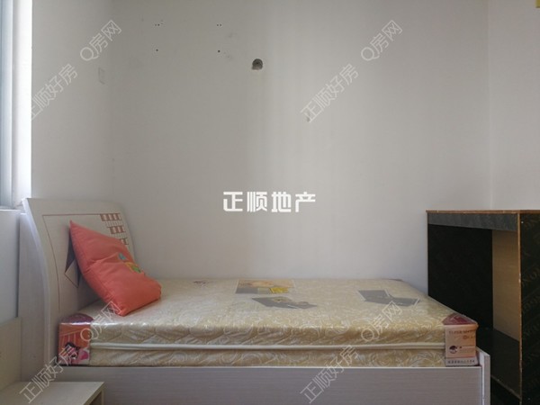 次卧