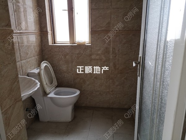 次卧
