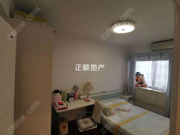 小孩房
