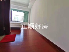 主卧入户花园