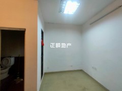 次卧