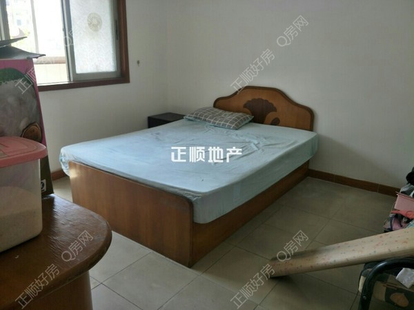 次卧