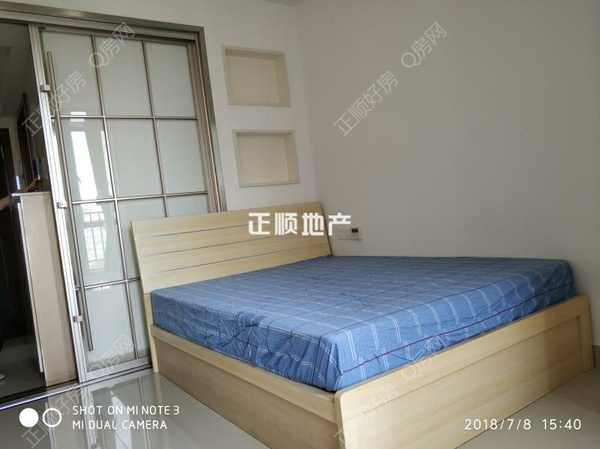 客厅