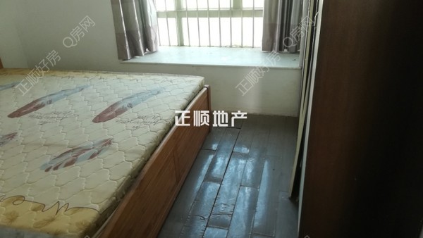 次卧