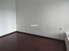 e70e84a3d66a2fec99aac8833b8fbe7.jpg