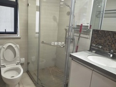 0160eab0fb2ef4a2bc55ebbcff6ce2e.jpg