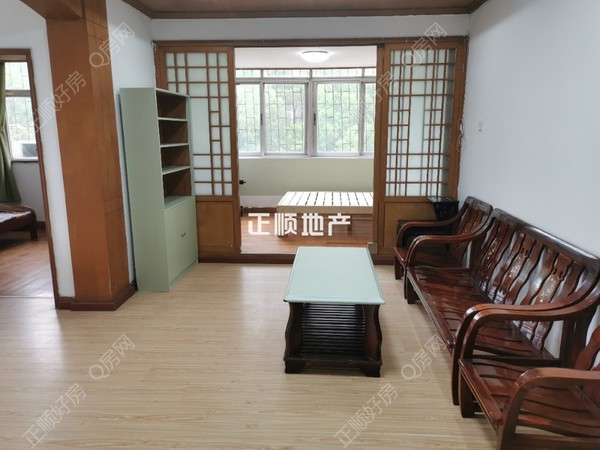 客厅