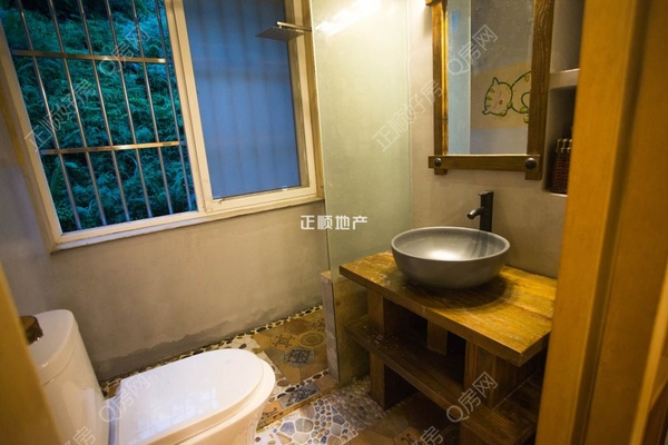 2500的卫生间