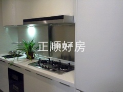 sAA4F18B334E54322A4D9C0167D2313F4.jpg