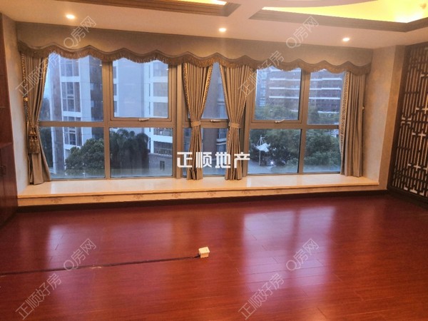 客厅