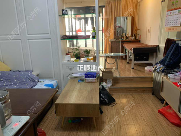 客厅