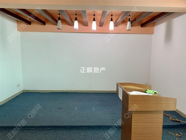 客厅