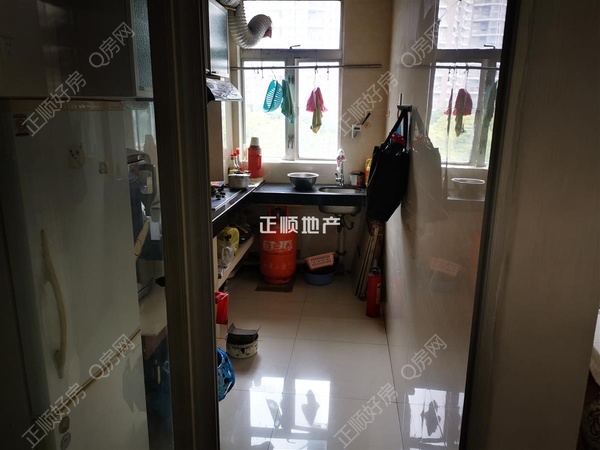 sA40F194F71C14965A73E040EAAD34950.jpg