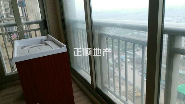 sC6A21734DE124CD4974BAA1CEDF8675B.jpg