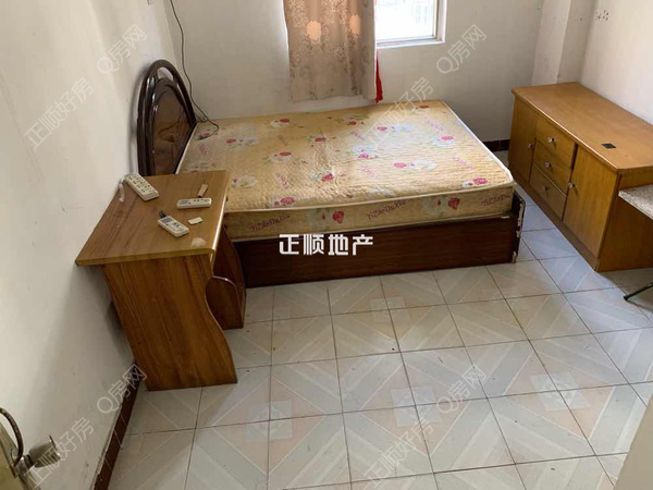 次卧