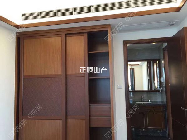 主卧