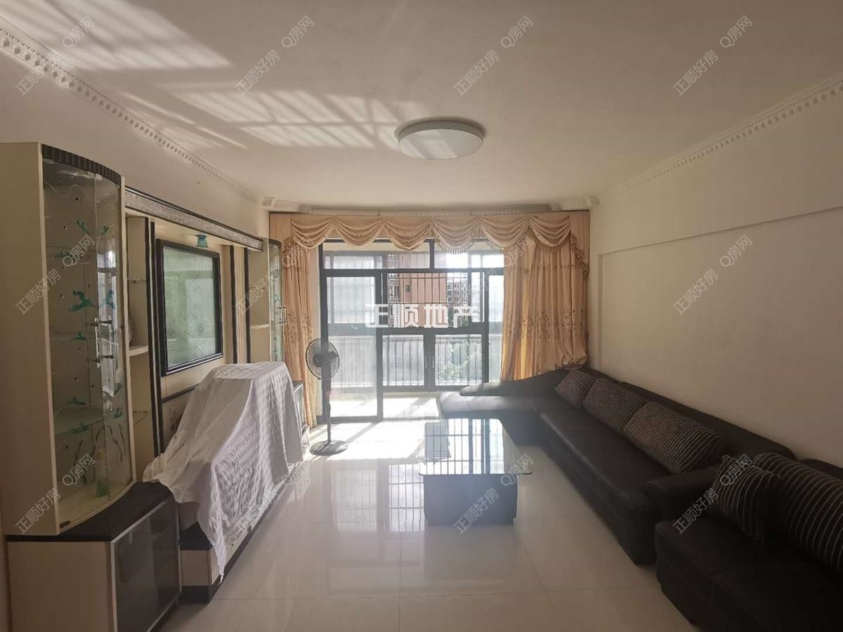 白藤头精装复式 湖星水岸一期 四房三卫送两个平台