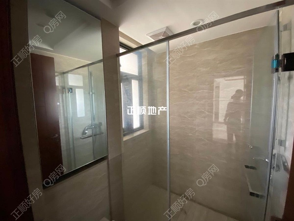 sE5201CDF79C94DC28072BD9883D17F4B.jpg