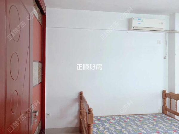 次卧