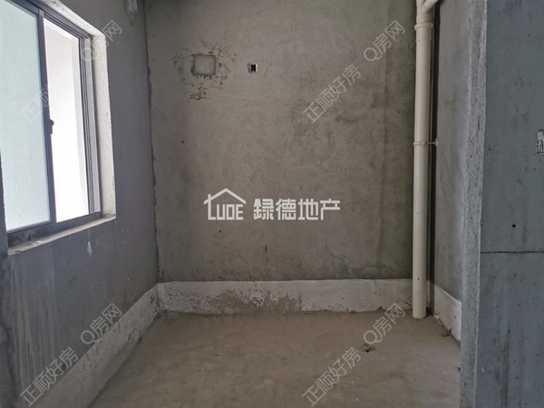 s32FD87C8B157401C89B6931743FDB1AD.jpg