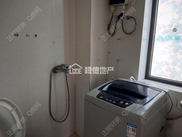 s395CBD5AA8004232A4D45B3C33608816.jpg