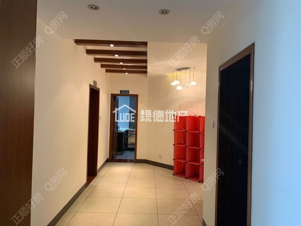 s59FAAC2A3D304999888B904923DFF503.jpg