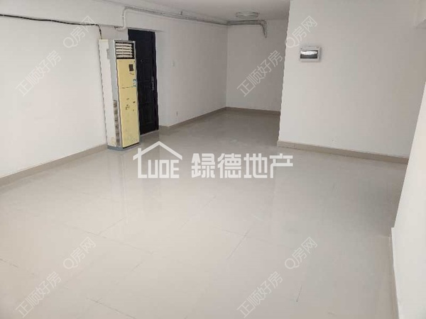 s5B41DE73813E4FE8AA64F2A84FCB3AC8.jpg