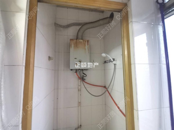 s6FF8DAB9C0C440E7AE6113C5D80675E7.jpg