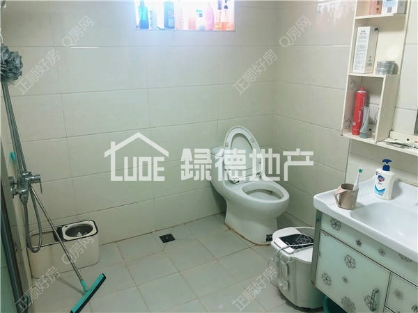 sCC22C687A2B94D86B8740A06C0340BEC.jpg