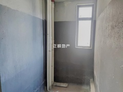 sCF08CD68FFFB4F06B572D7CC4620B2AE.jpg
