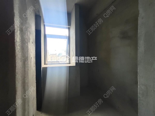 sD8CB3D215DD742EB97ECFC9CCE6797A7.jpg