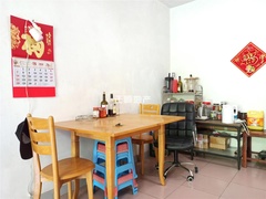 house_img