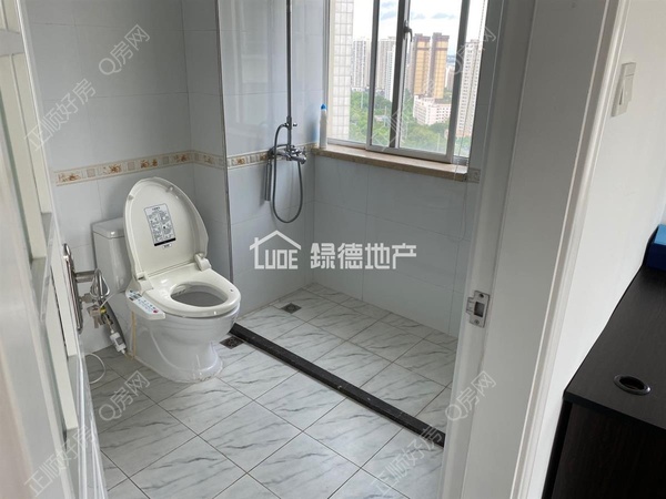 sFE2E61D32AAC4759A8EBF0F919AC38CE.jpg