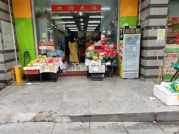 客厅