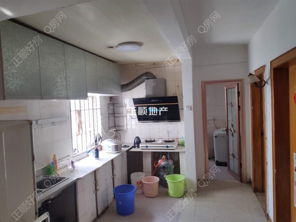 s2152BD640CC04867975BA6F75B26459B.jpg