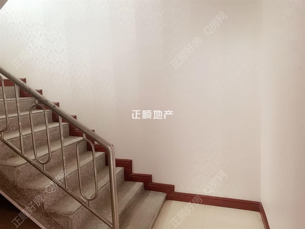 s400E49D1E54C479AB8D34411AA11B539.jpg