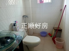 sDBD30F3A6E664CE9BCCA4D1FF5F43D4F.jpg